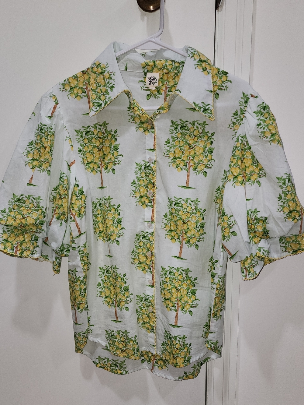 ivy jane White Button-Front Blouse with Yellow & Green Lemon Tree Print